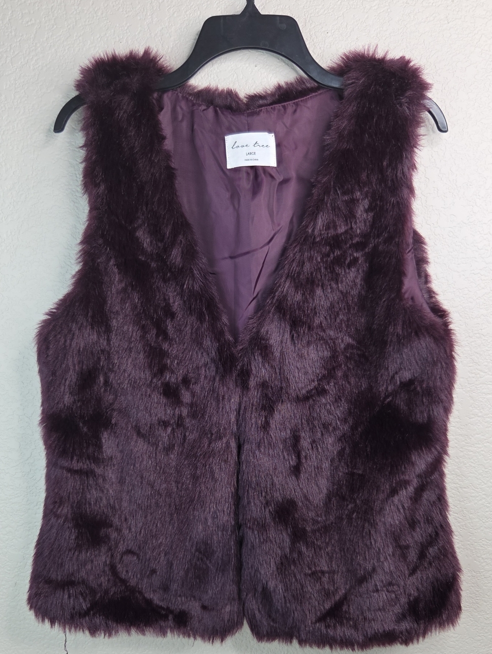 Love Tree Faux Fur Vest in Plum